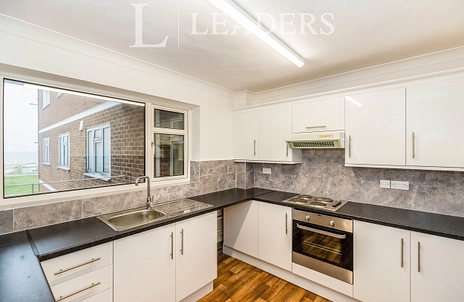 3 bedroom apartment to rent - Sea Front, Hayling Island, PO11 - Property View 3