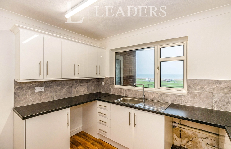 3 bedroom apartment to rent - Sea Front, Hayling Island, PO11