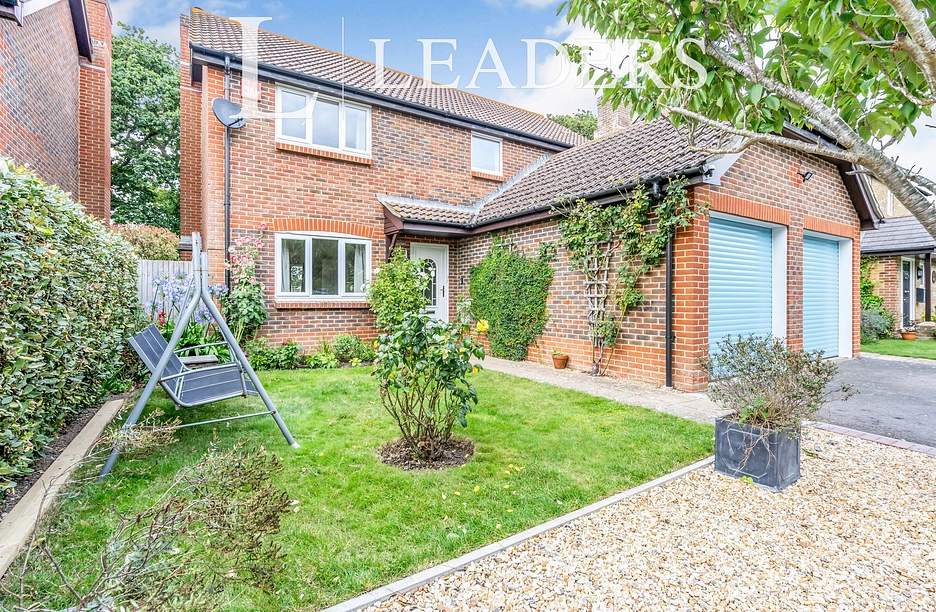 4 bedroom house to rent - Bathurst Close, PO11 - Property View 1