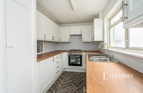 3 bedroom house to rent - Parkhouse Farm Way, PO9 - Property View 2