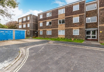 2 bedroom apartment to rent - Rails Lane, Hayling Island, PO11 - Property View 1