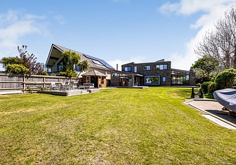 4 bedroom house to rent - North Shore Road, Hayling Island, Hampshire, PO11 - Property View 1