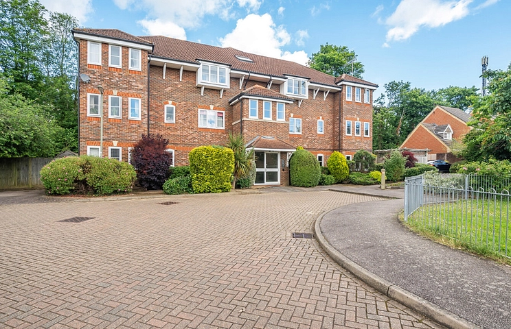 2 bedroom apartment for sale - East Road, Reigate, Surrey, RH2