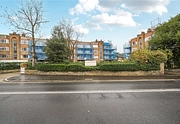 3 bedroom apartment for sale - Park Road, Hampton Wick, Kingston upon Thames, KT1 - Property View 2