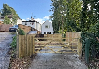 3 bedroom house for sale - Mount Pleasant Road, Caterham, Surrey, CR3 - Property View 1