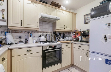 2 bedroom terraced to rent - Manor Crescent, Manor Park, Epsom, KT19 - Property View 2