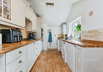 3 bed house for rent in Victoria Place, Epsom, KT17