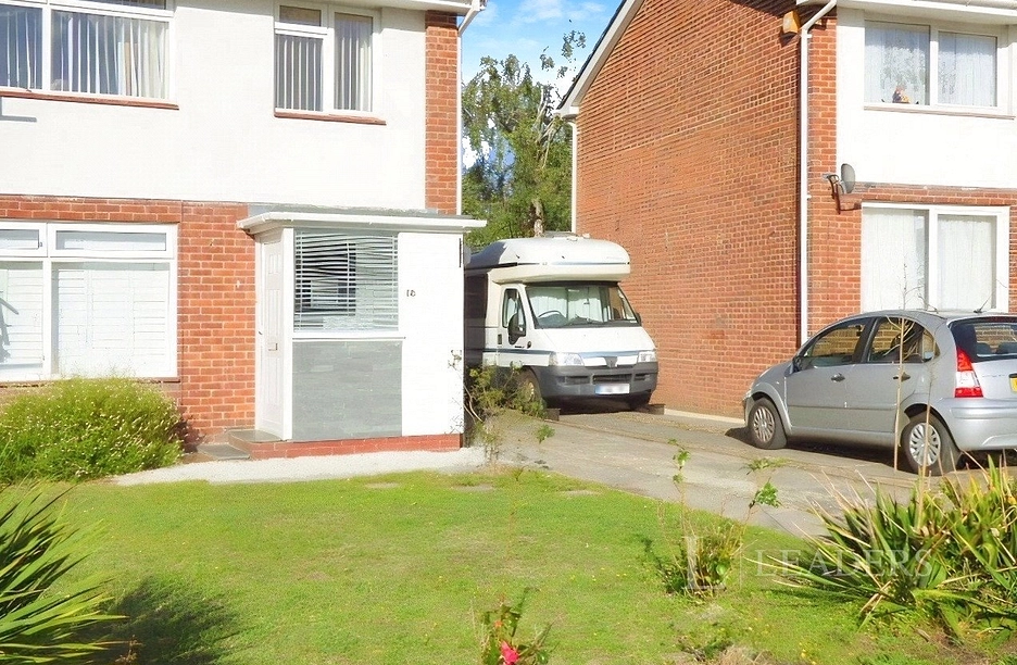 3 bedroom house to rent - Charnwood Crescent, Chandler's Ford, Eastleigh, Hampshire, SO53 - Property View 1