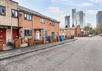 2 bedroom house for sale - Leaf Street, Hulme, Manchester, Greater Manchester, M15 - Property View 1