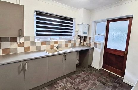 2 bedroom bungalow for sale - Blackbrook Road, Fareham, Hampshire, PO15 - Property View 3