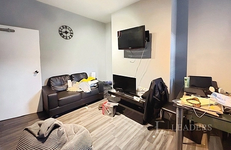 4 bedroom house to rent - Langley Road, Manchester, M14 - Property View 2