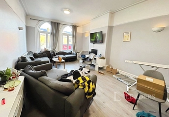 7 bedroom apartment to rent - Wilmslow Road, Manchester, M20 - Property View 1
