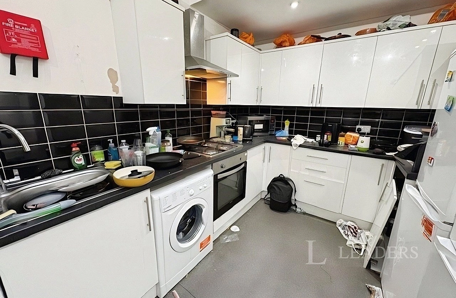 6 bedroom apartment to rent - Wilmslow Road, Manchester, M20 - Property View 1