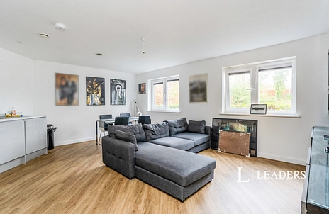 2 bedroom apartment to rent - Wickham Road, Fareham, PO16 - Property View 2