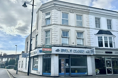 3 bedroom house to rent - West Street, PO16