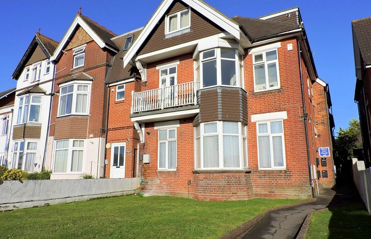 1 bedroom apartment to rent - Henry Court House, 223 West Street, Fareham, PO16