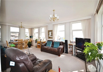 3 bedroom apartment for sale - Felix Court, Sea Road, Felixstowe, Suffolk, IP11 - Property View 1