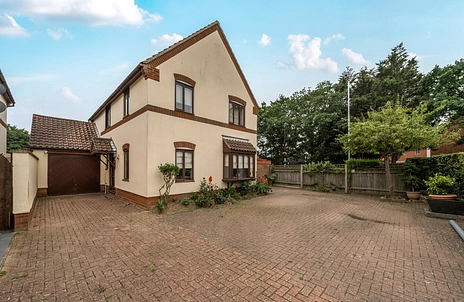 4 bedroom house for sale - High Hall Close, Trimley St. Martin, Felixstowe, Suffolk, IP11 - Property View 2