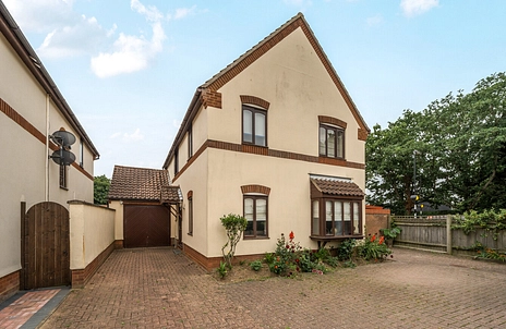 4 bedroom house for sale - High Hall Close, Trimley St. Martin, Felixstowe, Suffolk, IP11 - Property View 3