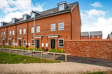 3 bedroom house to rent - Academy Terrace, Walton Hall Drive, Felixstowe, IP11