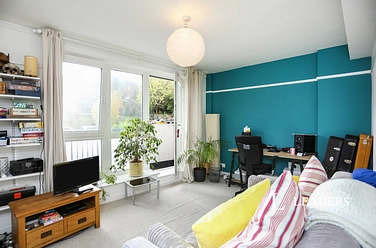 1 bedroom apartment to rent - Wood Vale, London, SE23