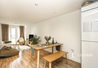 1 bedroom apartment to rent - Radcliffe House, 3 Worcester Close, Anerley, SE20 - Property View 1