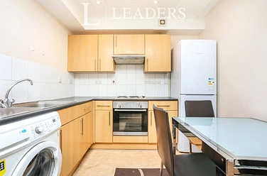2 bedroom apartment to rent - Old Kent Road, London, SE1
