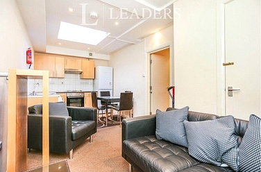 2 bedroom apartment to rent - Old Kent Road, London, SE1