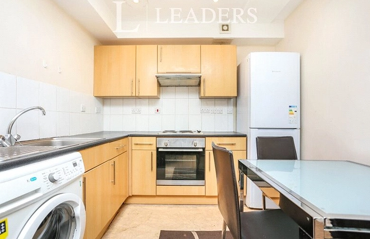 2 bedroom apartment to rent - Old Kent Road, London, SE1
