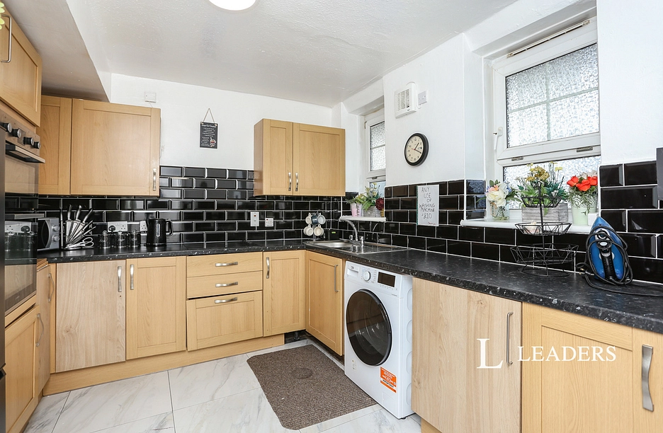 2 bedroom apartment to rent - Barville Close, SE4 - Property View 1