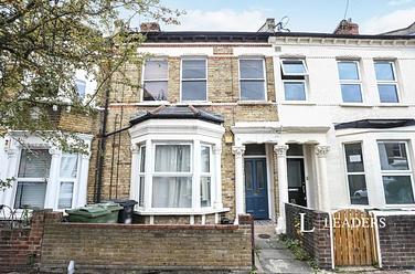 2 bedroom apartment to rent - Solon Road, London, SW2