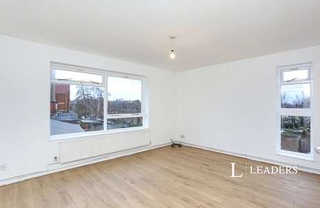 2 bedroom apartment to rent - Elsinore Road, London, SE23 - Property View 2