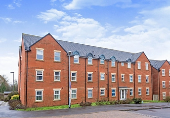 2 bedroom apartment to rent - Cloatley Crescent, Royal Wootton Bassett, Swindon, Wiltshire, SN4 - Property View 1