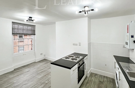 2 bedroom apartment to rent - Marlborough Street, SN7 - Property View 2