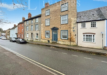1 bed flat/apartment for rent in Richmond House, Marlborough Street, Faringdon, SN7