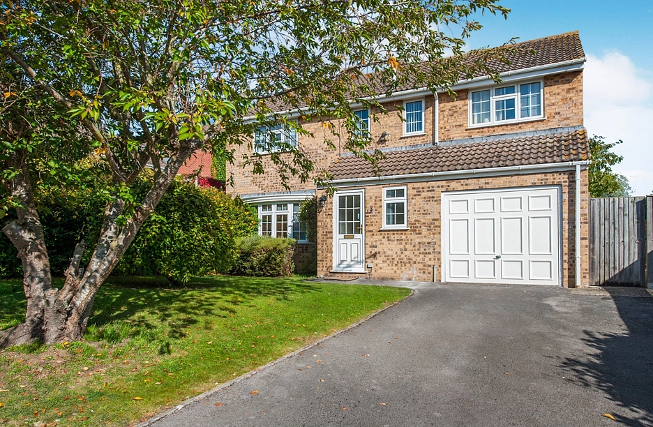 4 bedroom house to rent - Biddel Springs, Highworth, Swindon, SN6 - Property View 1