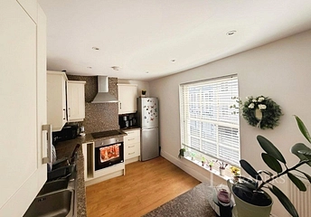 2 bedroom apartment to rent - Market Place, Faringdon, SN7 - Property View 1