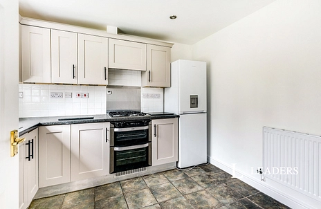 3 bedroom house to rent - Charlton Court, Reading Road, Wantage, Oxfordshire, OX12 - Property View 2