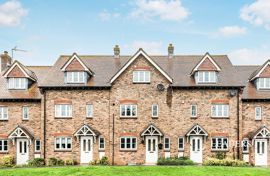 3 bedroom house to rent - Charlton Court, Reading Road, Wantage, Oxfordshire, OX12 - Property View 1