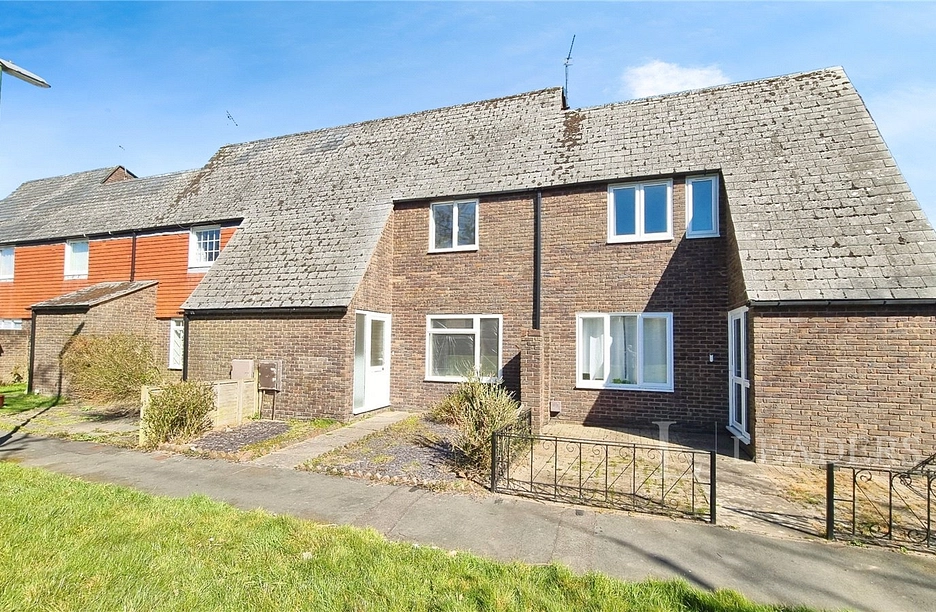 3 bedroom house for sale - Winterbourne Road, Chichester, West Sussex, PO19 - Property View 1