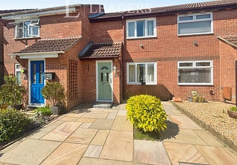 2 bedroom house for sale - Melrose Close, Southsea, Hampshire, PO4 - Property View 1