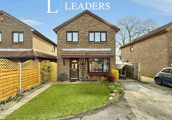 4 bedroom house for sale - Woodward Close, Gosport, Hampshire, PO12 - Property View 1