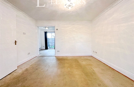 3 bedroom house to rent - Magennis Close, Gosport, PO13 - Property View 3