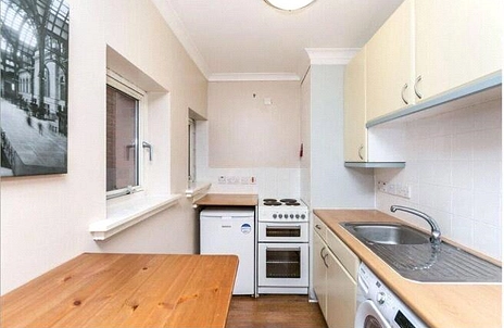 1 bedroom apartment to rent - The Royals, High Street, Guildford, GU1 - Property View 2