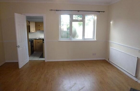 2 bedroom house to rent - Alexandra Road, Addlestone, KT15 - Property View 3