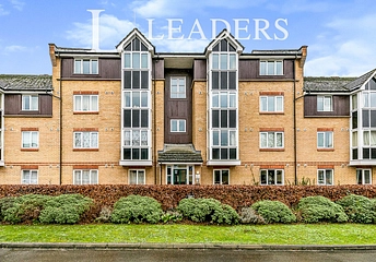 2 bed flat/apartment for rent in Faraday Road, Guildford, GU1