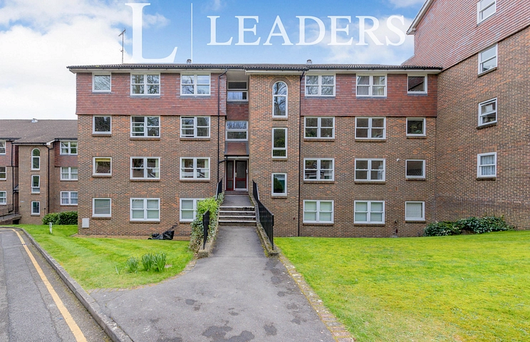 2 bedroom apartment to rent - Rookwood Court, GU2