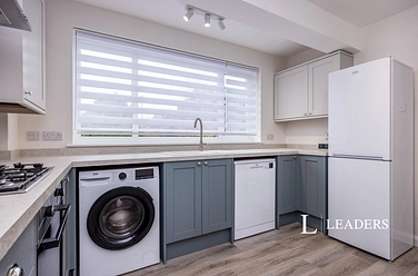 2 bedroom apartment to rent - Berkeley Court, London Road, Guildford, GU1