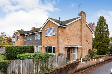 2 bedroom apartment to rent - Berkeley Court, London Road, GU1