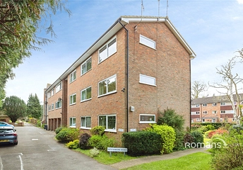 apartment to rent - Levylsdene, Guildford, Surrey, GU1 - Property View 1